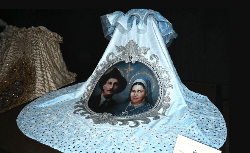 mantos de la Virgen de la Chiquinquirá