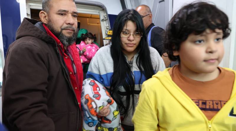 Retornaron nueve niños venezolanos retenidos por EE.UU.