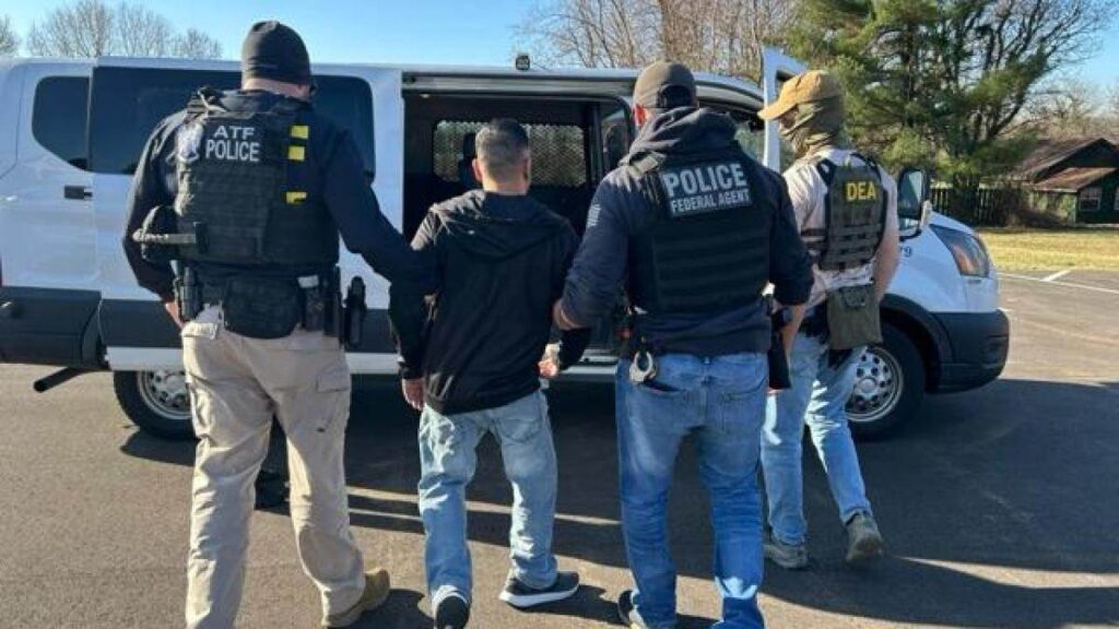 ICE detenciones inmigrantes