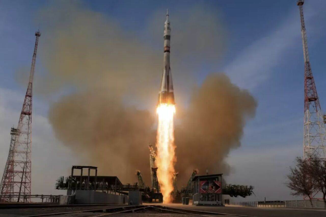 Satélites iraníes en el espacio