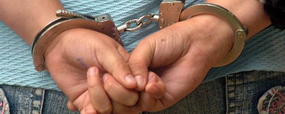 Detenida mujer por trato cruel