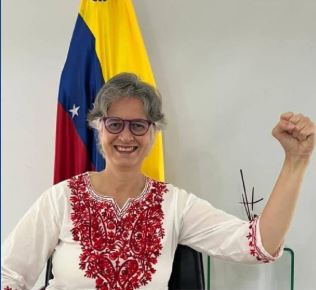 La Dra. Isabel Iturria y la ministra Gabriela Jiménez lideran nuevas áreas estratégicas del Gobierno Nacional