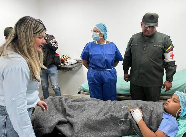 Médicos realizando cirugías infantiles en el Plan Quirúrgico Pediátrico del Zulia