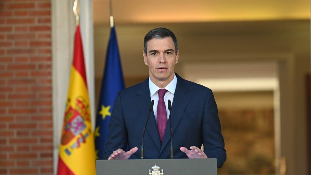 Sánchez rechaza intervención militar