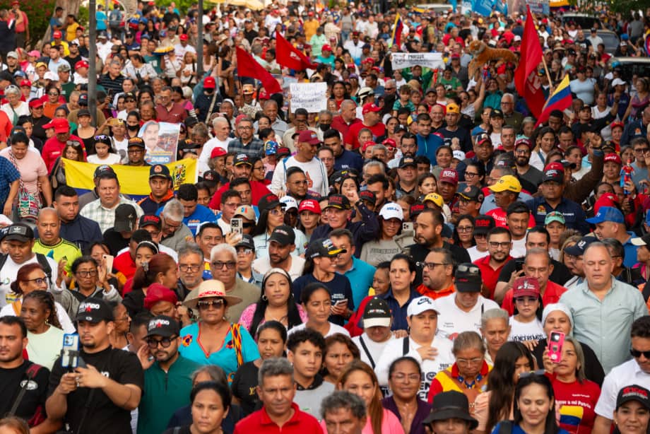 Alcalde Giancarlo Di Martino pide la liberación del presidente Maduro en la Basílica de la Chinita