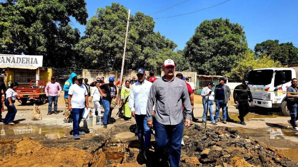 Luis Caldera e Hidrolago inician Plan Rector de Aguas Servidas en el Zulia.
