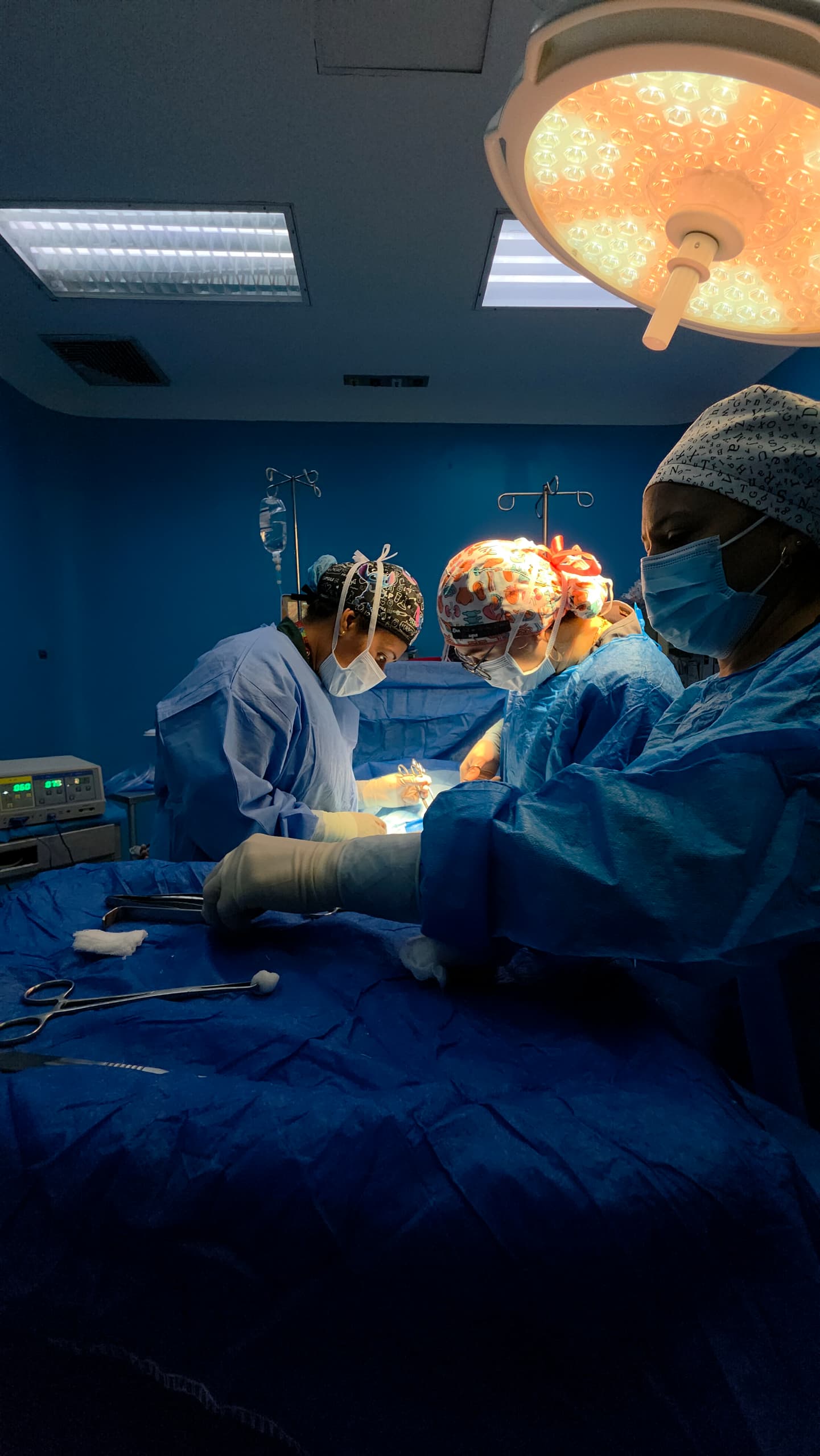 Equipo médico realizando intervenciones en el Hospital I San Rafael durante el Plan Quirúrgico 2026 en Mara.