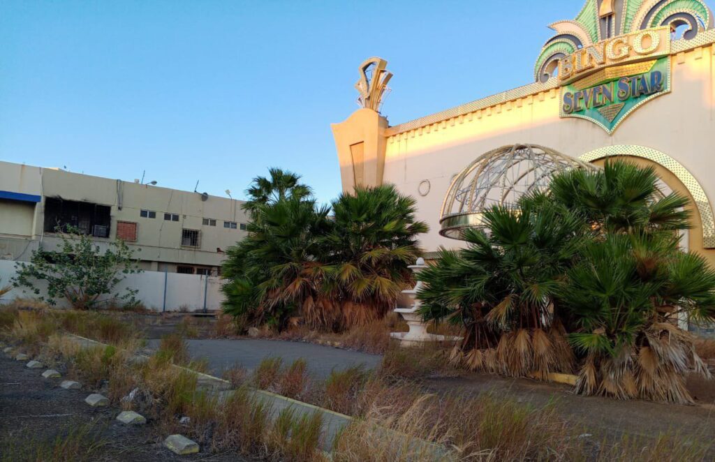 Fachada del antiguo Bingo Seven Star en Maracaibo, inmueble solicitado por la Alcaldía para regularización fiscal.
