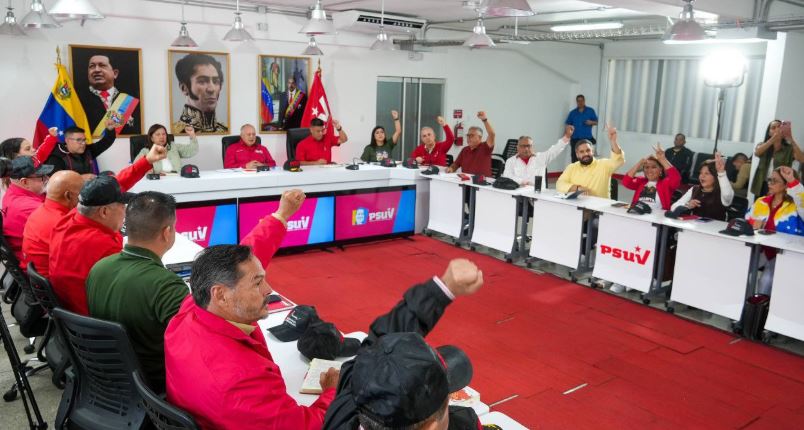 El secretario Diosdado Cabello informa que el PSUV anuncia despliegue nacional.