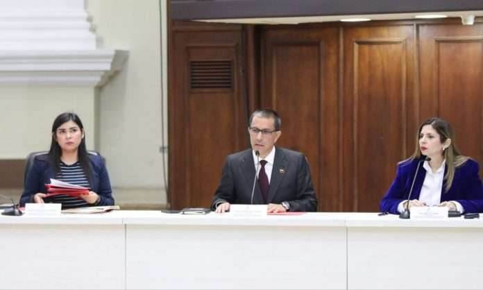 Jorge Arreaza, presidente de la Comisión de la AN, ofreciendo balance sobre la Ley de Amnistía