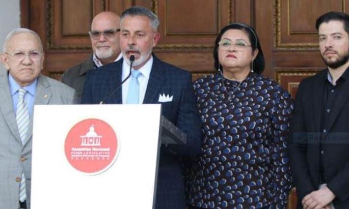 Diputados Giuseppe Alessandrello y Bernabé Gutiérrez informan sobre postulaciones al Poder Ciudadano 2026