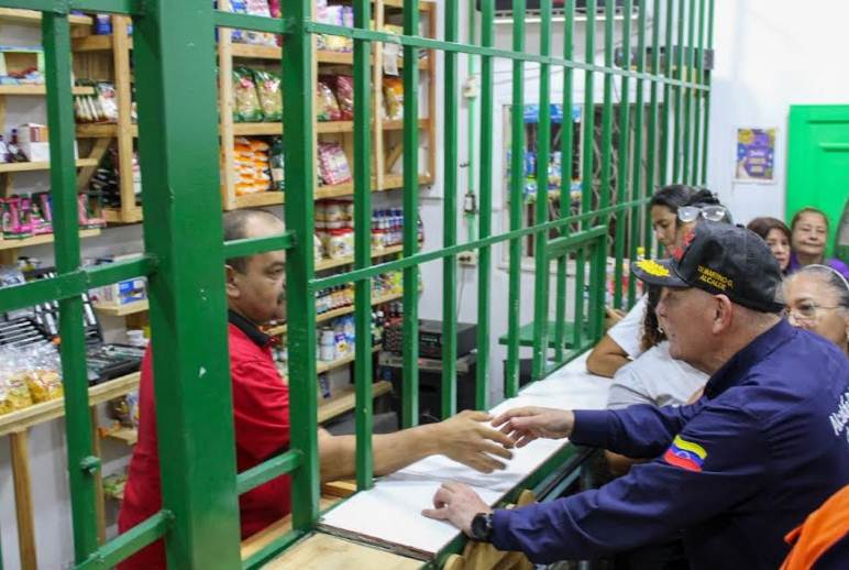 Fachada de la primera bodega inaugurada bajo el Plan Bodega Municipal 2026 en Veritas