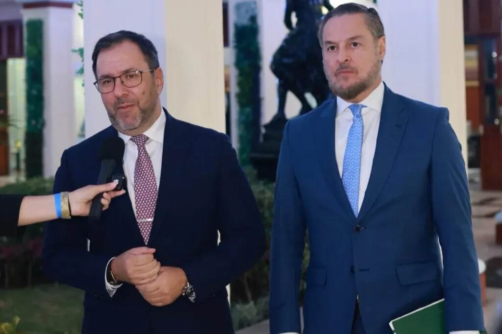 Félix Plasencia, nuevo representante diplomático de Venezuela ante EEUU, en reunión oficial