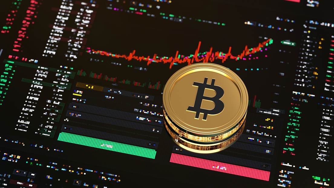 Gráfico financiero sobre el desplome del precio del bitcóin y tendencia bajista