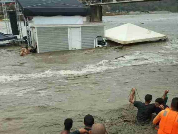 Crecida del río Guanare afecta balneario durante los Carnavales 2026
