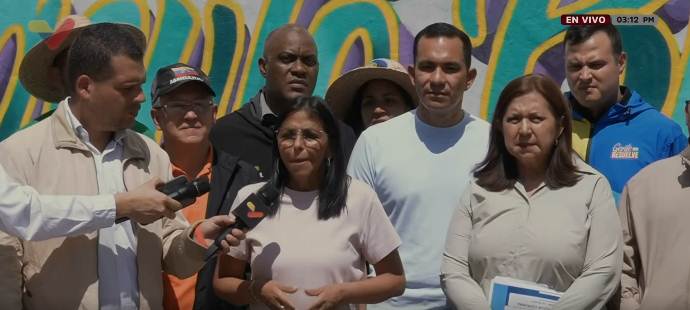 Delcy Rodríguez supervisa proyectos comunales y despostadora de carne en el eje Caracas-La Guaira
