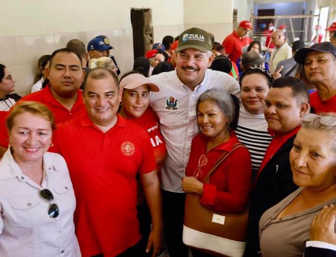 Gobernador Caldera y las obras de modernización en el Hospital I San Rafael de Mara en el municipio Mara