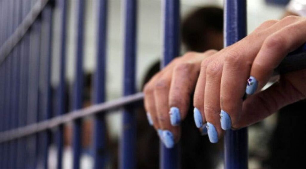Pareja condenada por explotación sexual infantil de una madre a su hijo