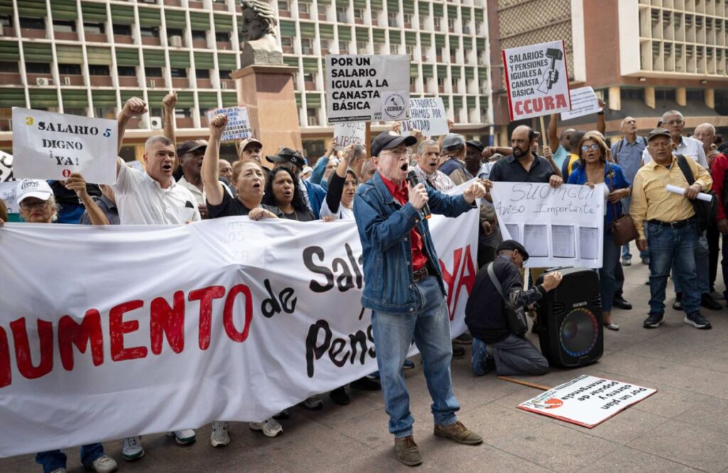 Sindicatos protestaron ante el Ministerio del Trabajo en Venezuela