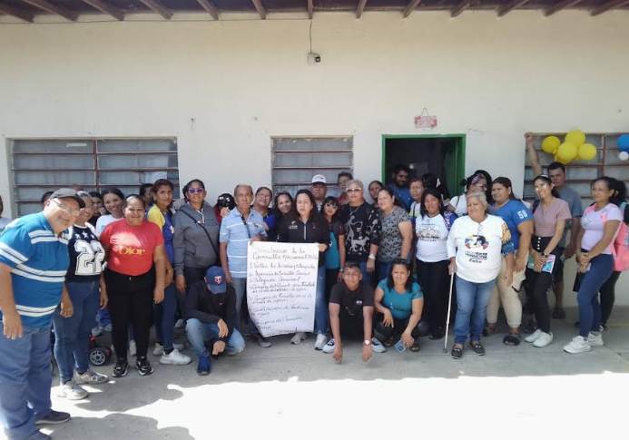 Simpatizantes y líderes comunales participan en simulacro electoral en Maracaibo, Zulia