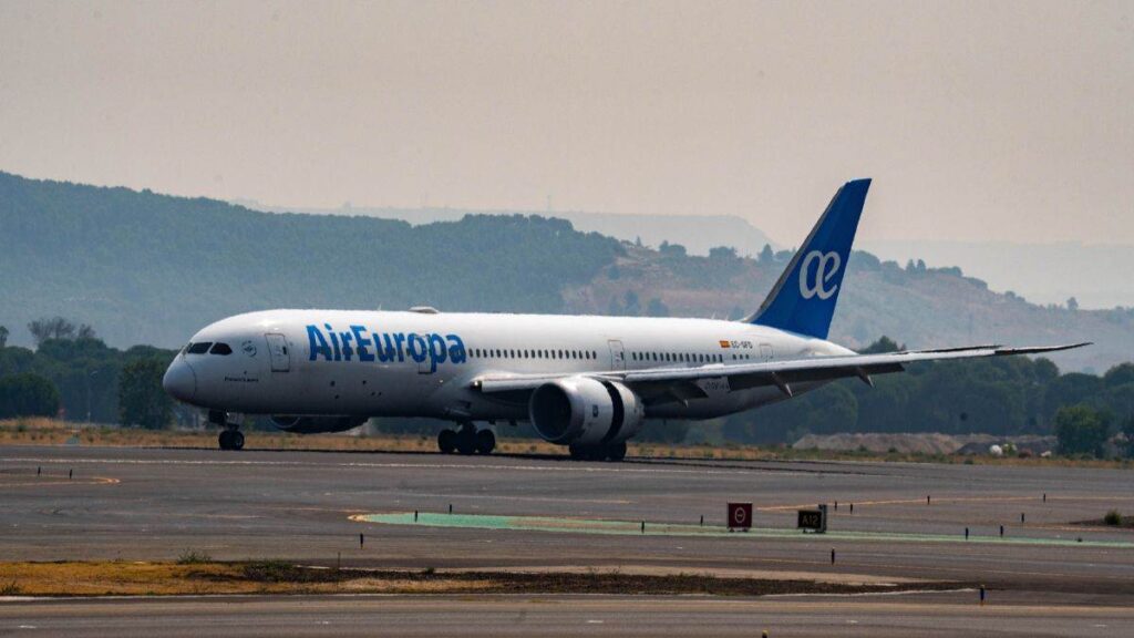 Avión Boeing 787-9 Dreamliner de Air Europa retomando vuelos de España a Venezuela en febrero 2026