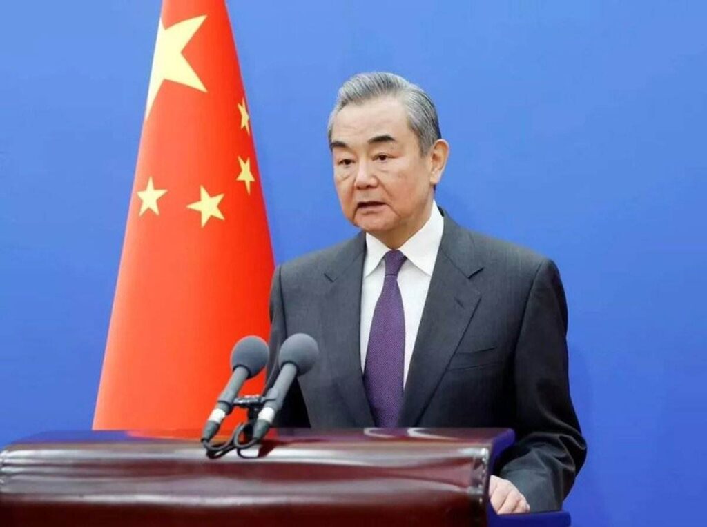 Reunión diplomática entre China y EAU por crisis en Irán