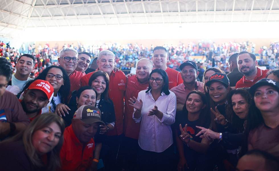 Delcy Rodríguez en acto del PSUV en el estado Sucre hablando sobre la reconciliación nacional