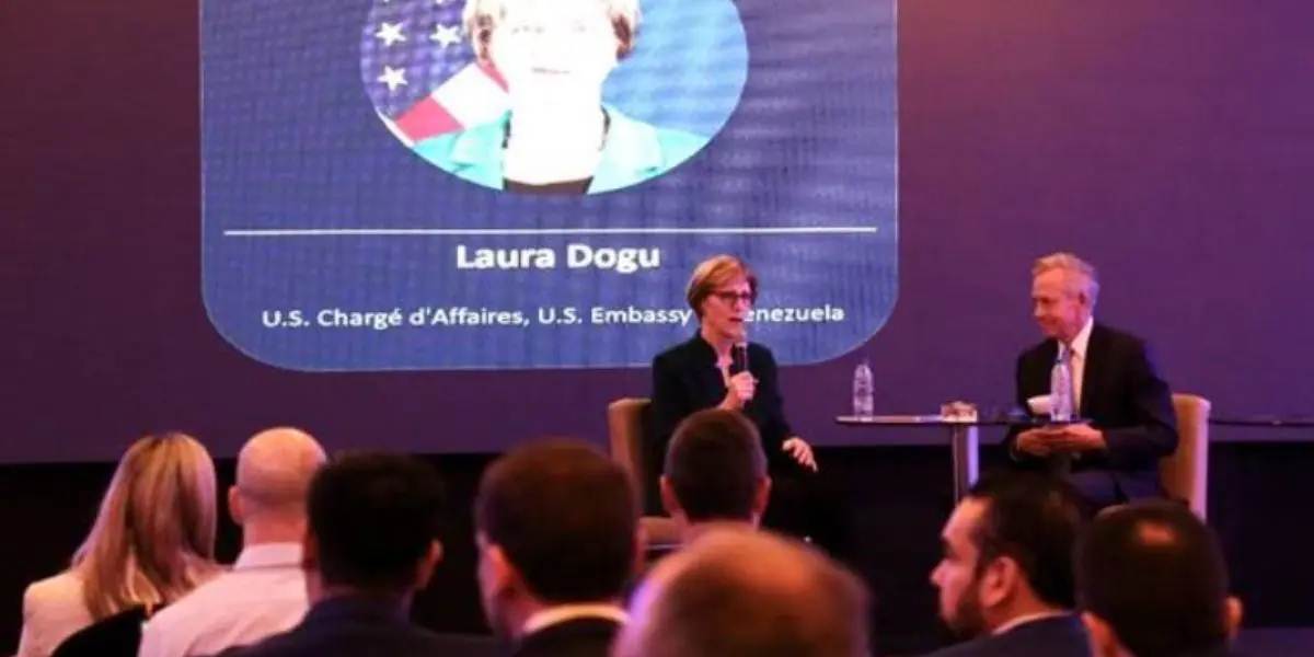 Reunión de Laura Dogu con inversionistas estadounidenses en Caracas, Venezuela