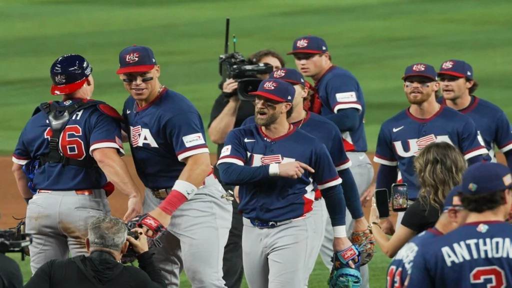 Celebración de la selección de béisbol de Estados Unidos tras avanzar a la final del Clásico Mundial 2026