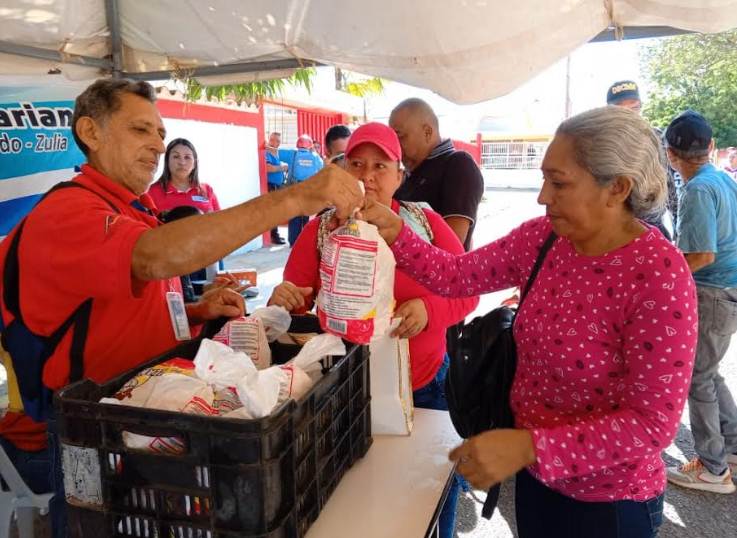Operativo de salud y venta de alimentos en la parroquia Altagracia municipio Miranda estado Zulia