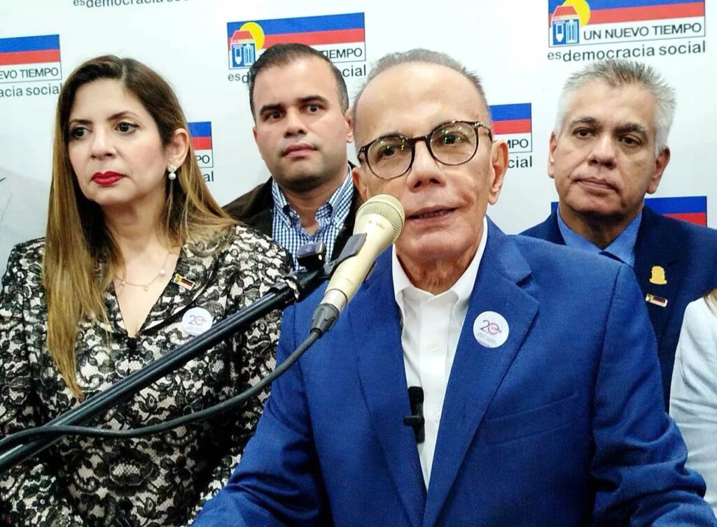 Manuel Rosales durante el discurso del 20 aniversario de Un Nuevo Tiempo en Maracaibo, Zulia