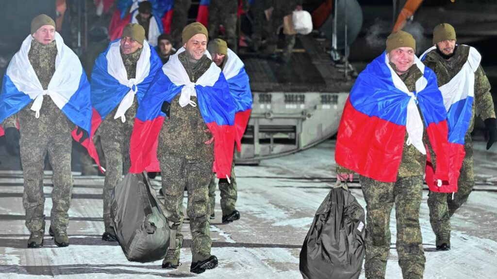 Militares rusos liberados en Bielorrusia tras canje de prisioneros con Ucrania