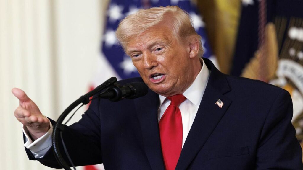 Trump amenaza con atacar isla de Irán