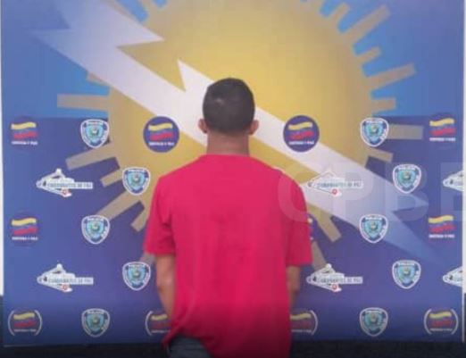 Darwin Ramón Suárez Paredes, de 25 años de edad, fue llevado bajo arresto al Centro de Coordinación Policial Maracaibo Oeste