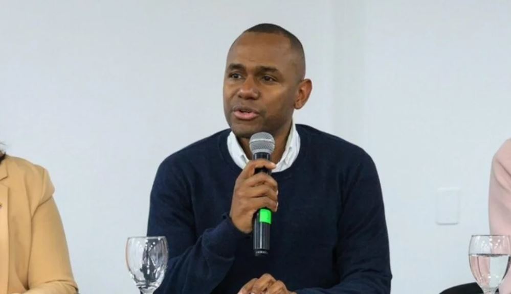 Renuncia viceministro de Igualdad en Colombia tras denuncia por presunto acoso sexual