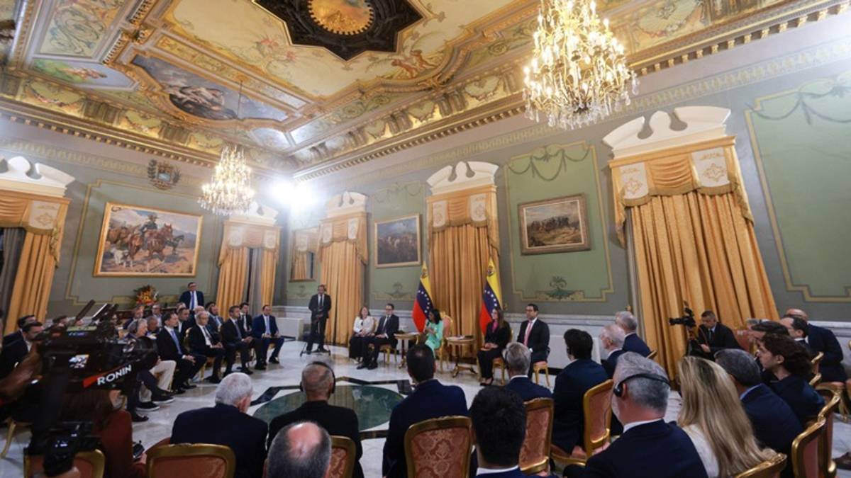 Reunión diplomática entre delegación de Venezuela y Gobierno de Estados Unidos en Washington