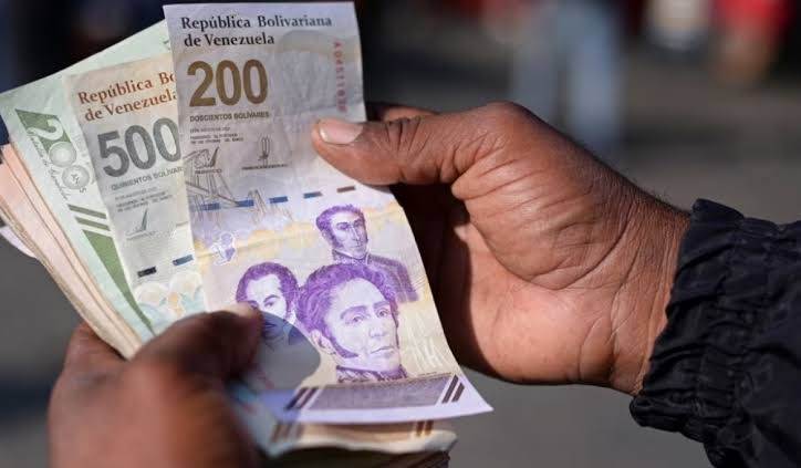 Proyecciones económicas y torres petroleras en Venezuela para el año 2026