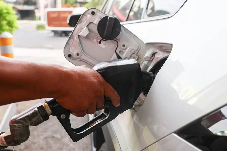 Aumento de precios del combustible en EE.UU.