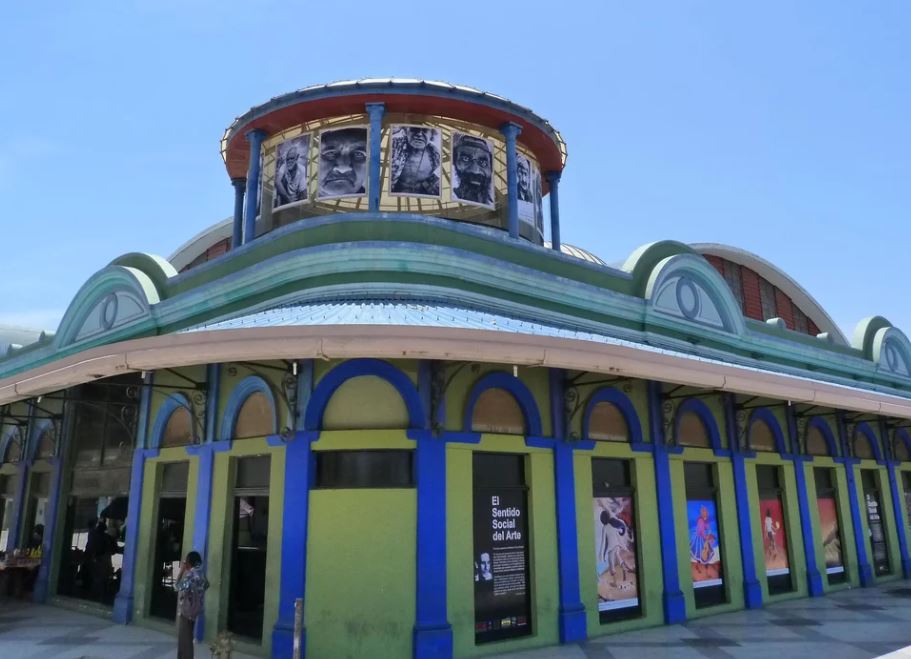 Centro de Arte Lía Bermúdez: cine de autor y propuestas comerciales