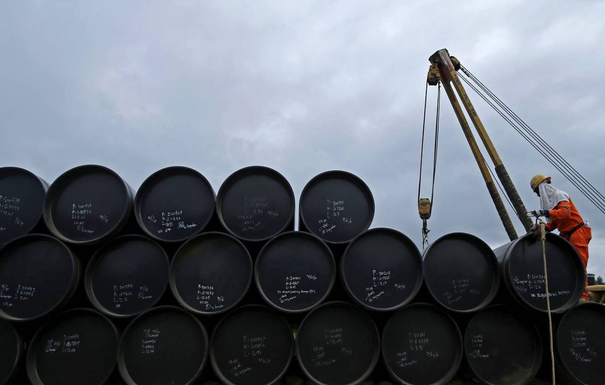 Trump plantea posible bloqueo petrolero a Irán y sacude los mercados energéticos