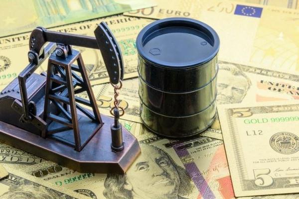 Gráfica de precios del petróleo WTI y Brent en alza histórica
