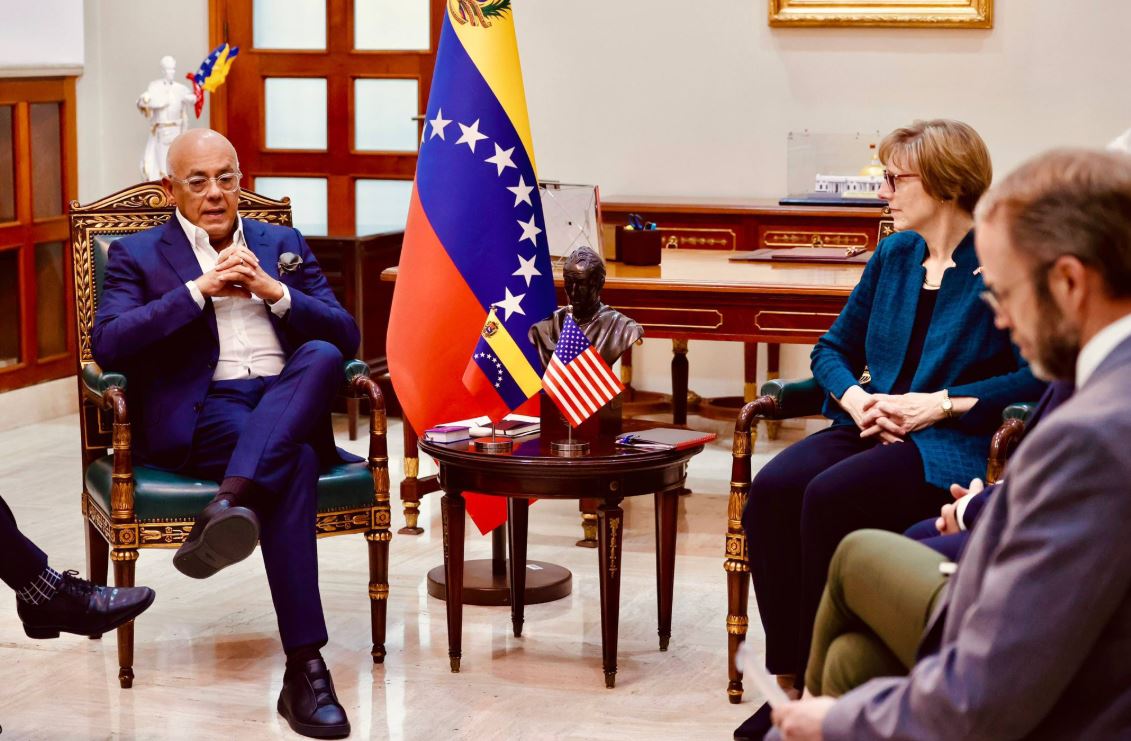 Jorge Rodríguez se reunió con delegación de EE. UU. por Ley de Amnistía