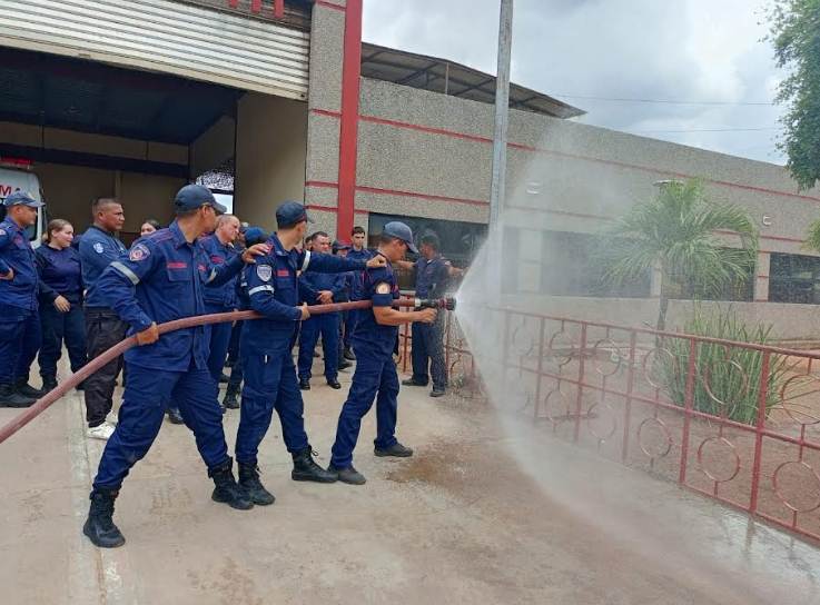 Los Bomberos de San Francisco inician pruebas físicas y técnicas para los Ascensos 2026