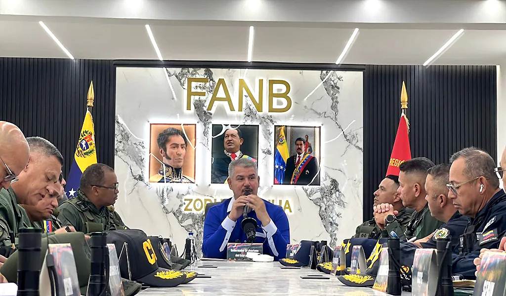 Gobernador Luis Caldera ofreciendo balance de seguridad desde la sede de la Zodi 11 en Maracaibo