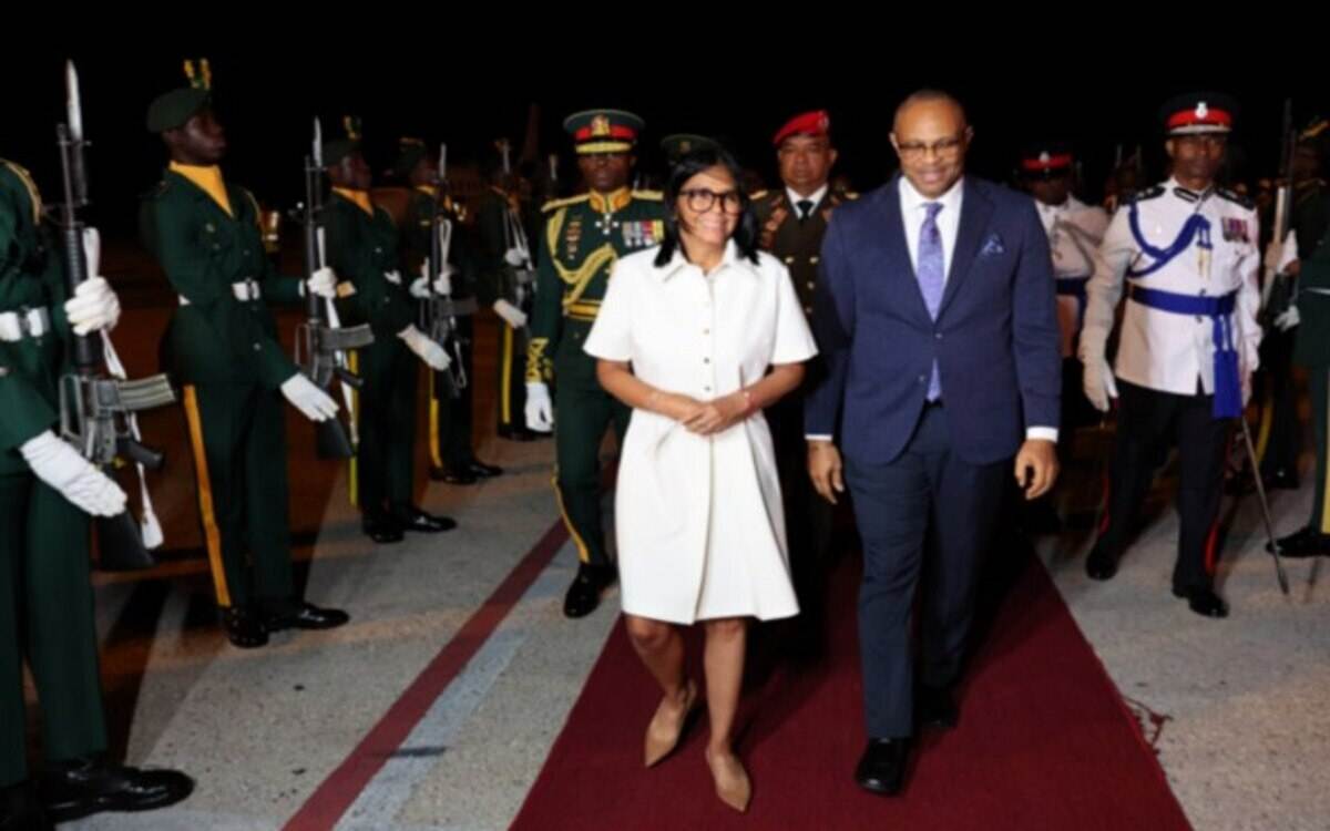 Delcy Rodríguez llega a Barbados para ampliar la agenda de cooperación estratégica y fortalecer la integración regional