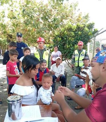 La Alcaldía de Colón y el COE brindan asistencia médica y social a familias afectadas por lluvias
