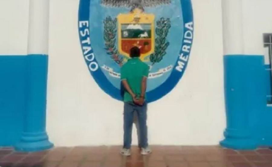 Policía del Estado Mérida (Iapebm) durante un procedimiento de captura