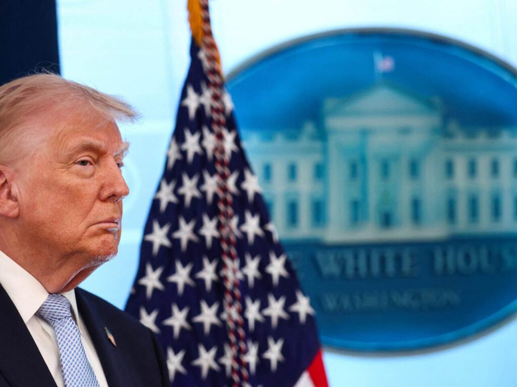 Trump amenaza con bombardear Irán si expira la tregua