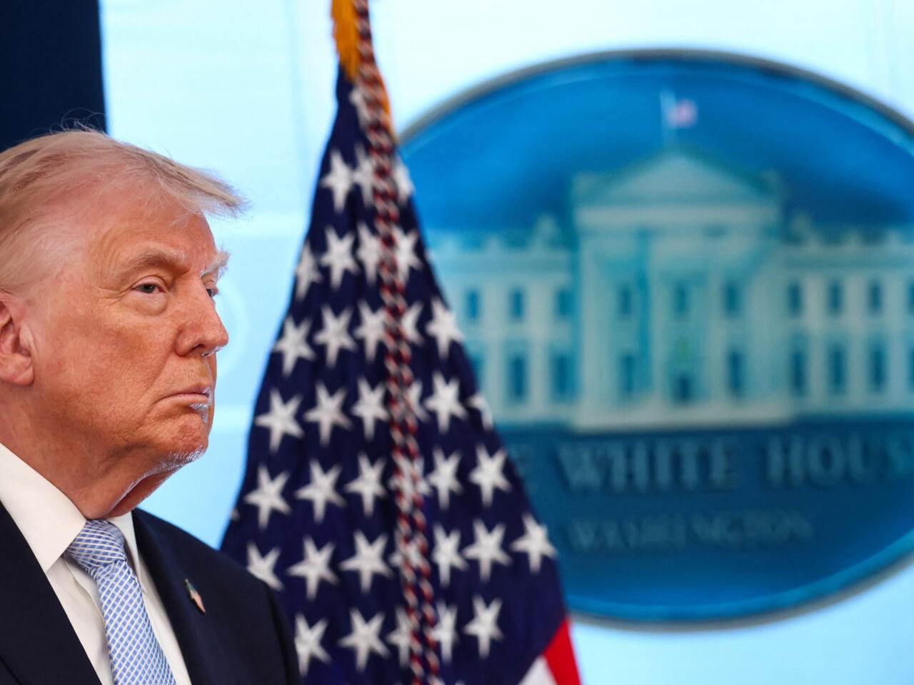 Trump amenaza con bombardear Irán si expira la tregua