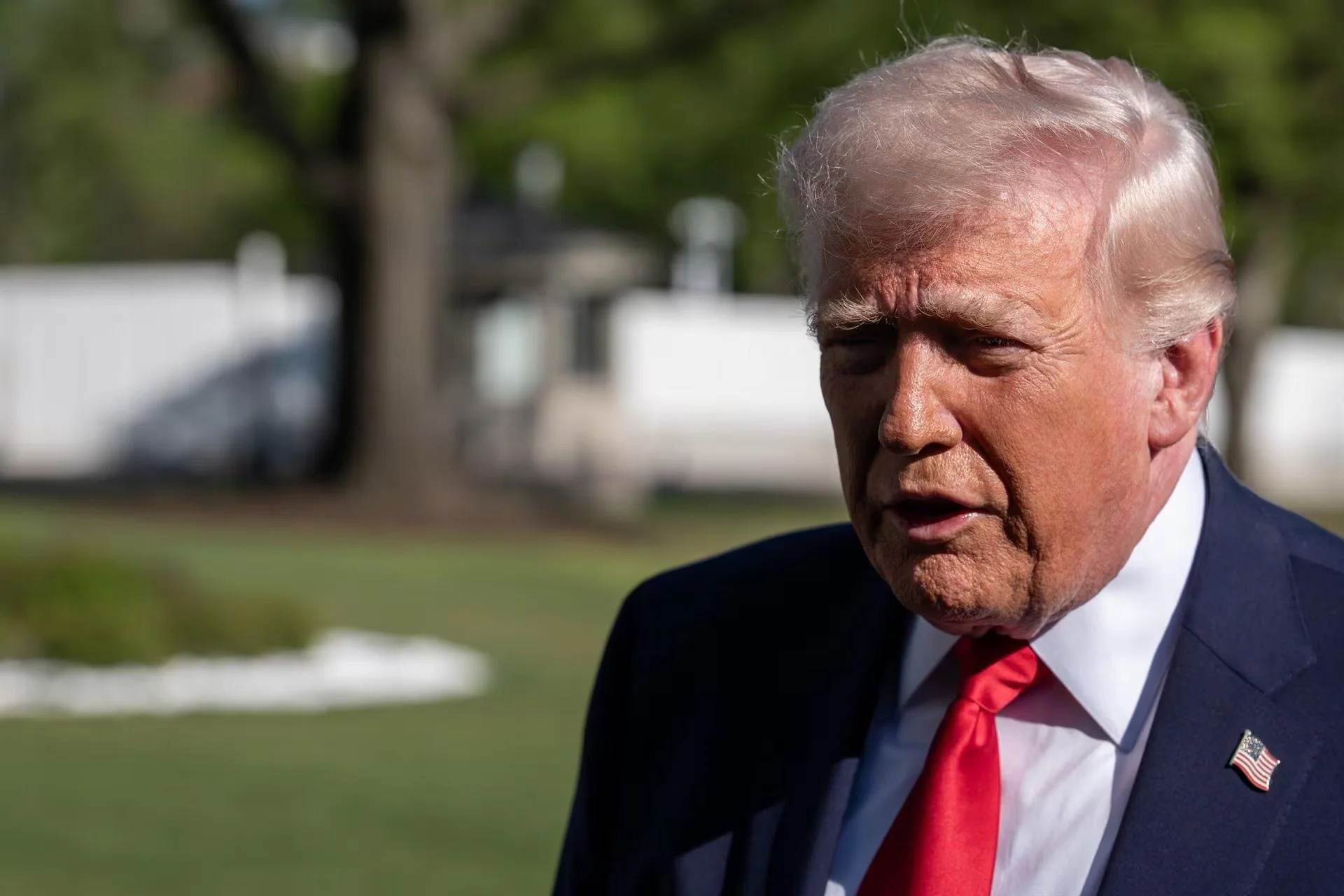 Donald Trump publica en Truth Social contra el Papa